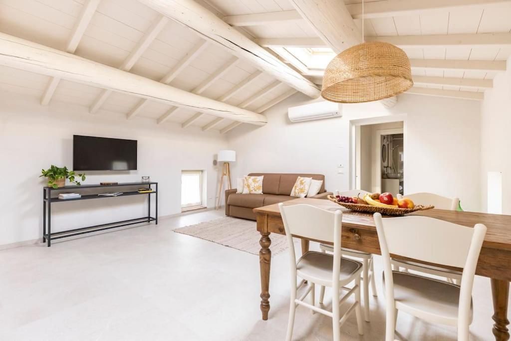 Verdeolivo 1876 - Apartments & Pool Mezzane di Sotto Eksteriør bilde