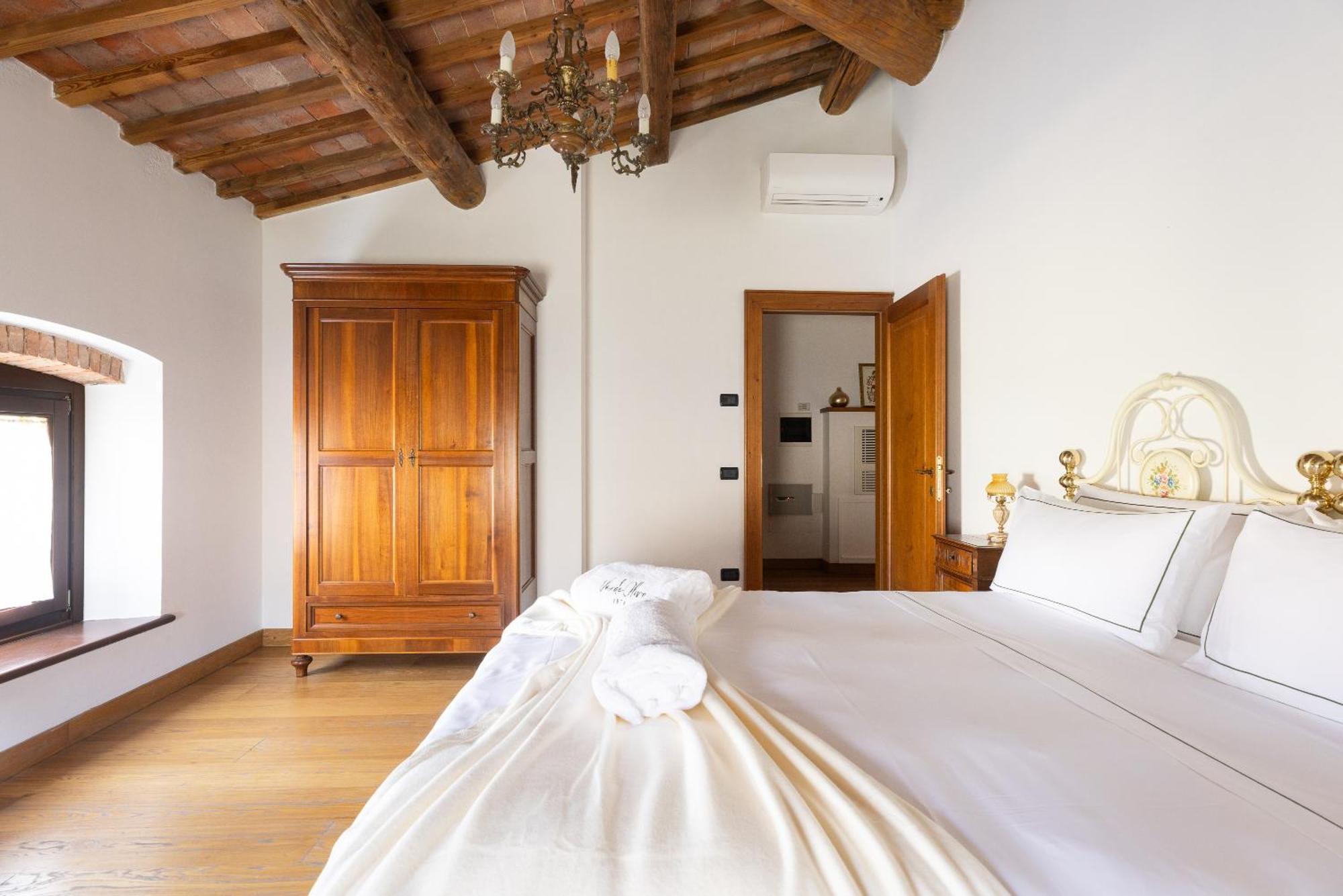 Verdeolivo 1876 - Apartments & Pool Mezzane di Sotto Eksteriør bilde