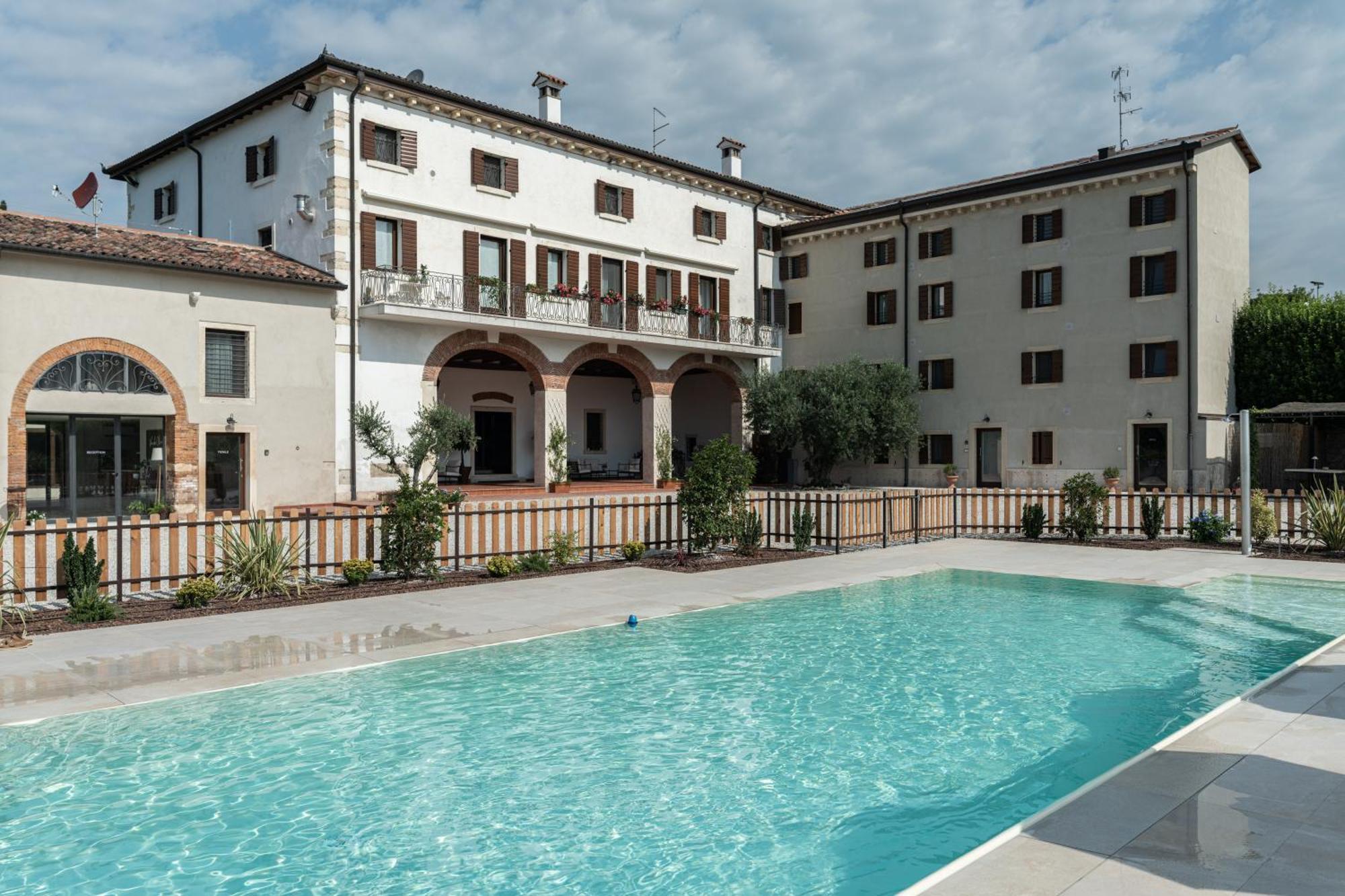 Verdeolivo 1876 - Apartments & Pool Mezzane di Sotto Eksteriør bilde