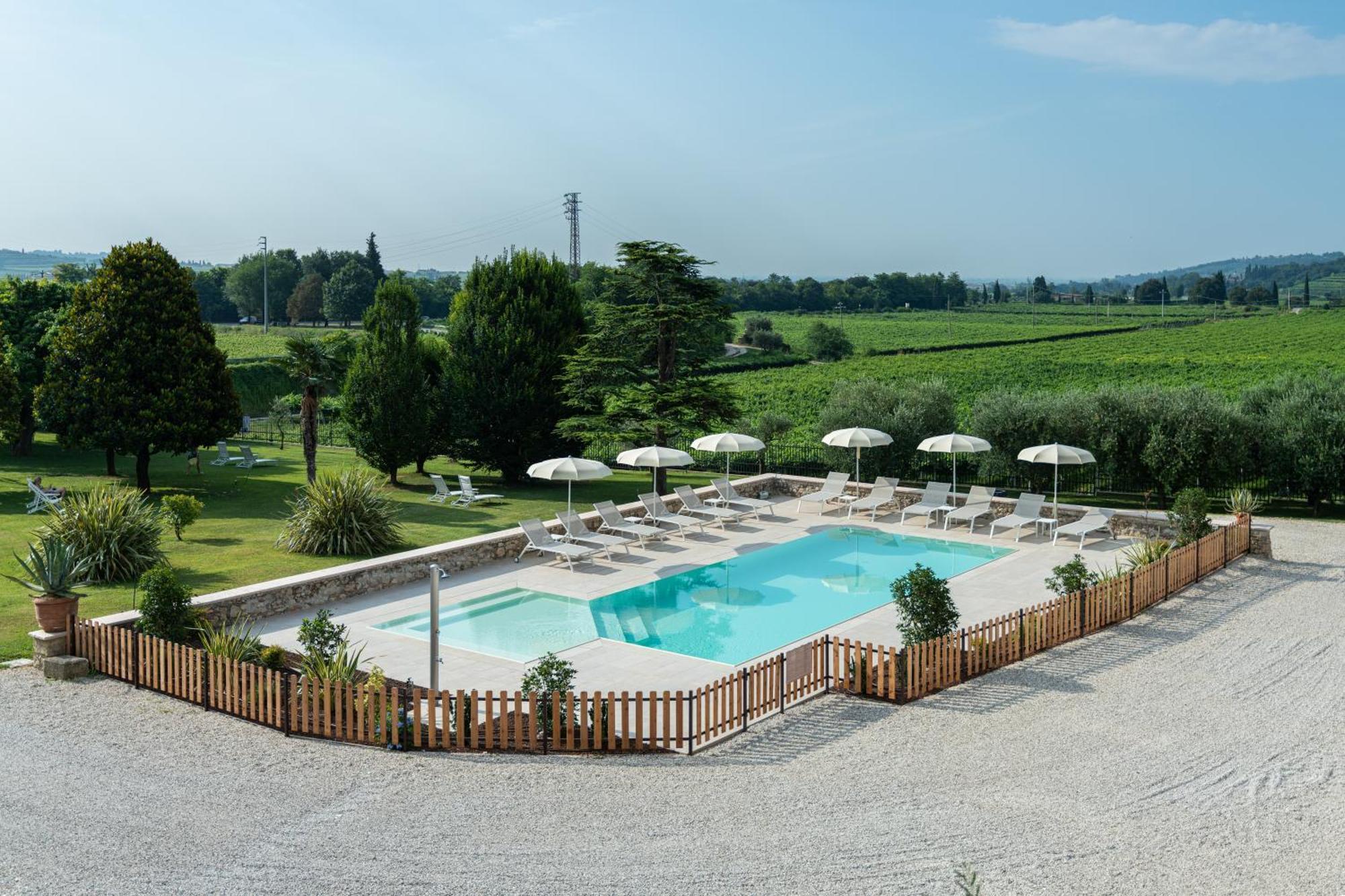 Verdeolivo 1876 - Apartments & Pool Mezzane di Sotto Eksteriør bilde
